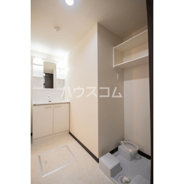 14/20 エントランス