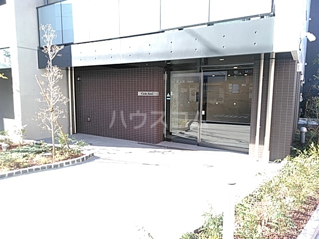 24/26 エントランス