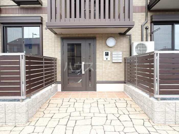 17/28 エントランス