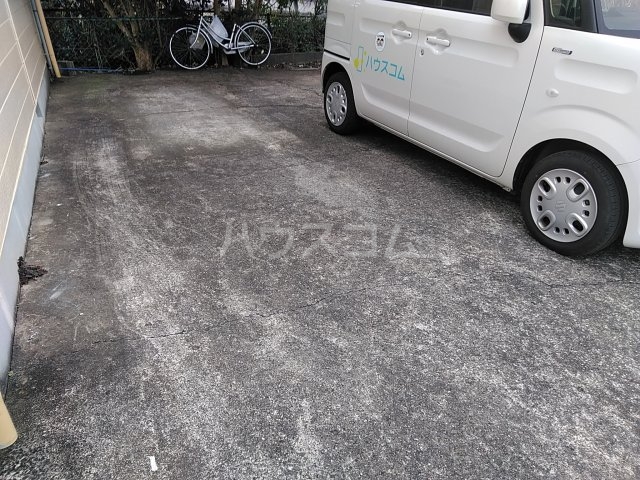 21/30 駐車場