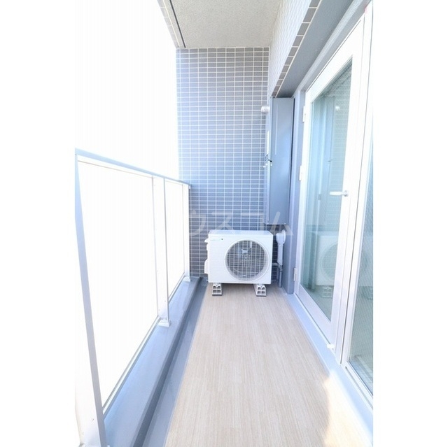 13/18 バルコニー