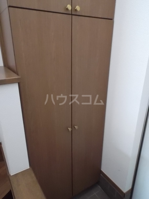 21/29 エントランス