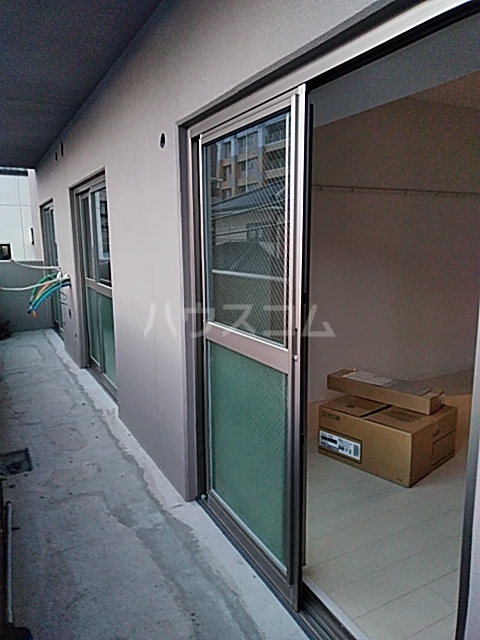 17/25 バルコニー