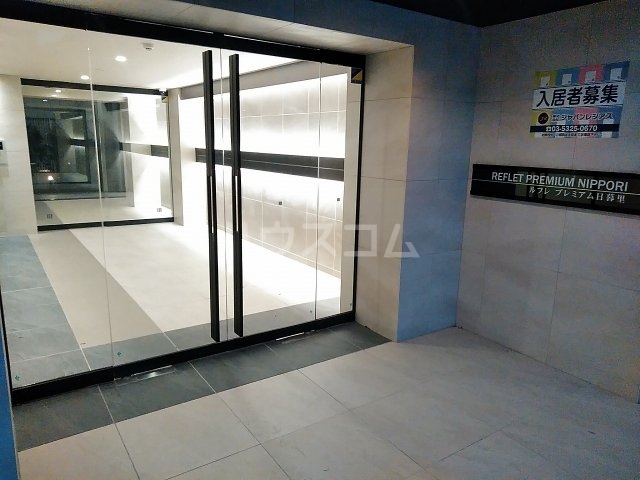 28/29 エントランス