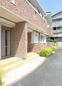 13/20 エントランス