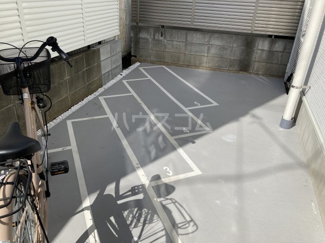 28/30 駐車場