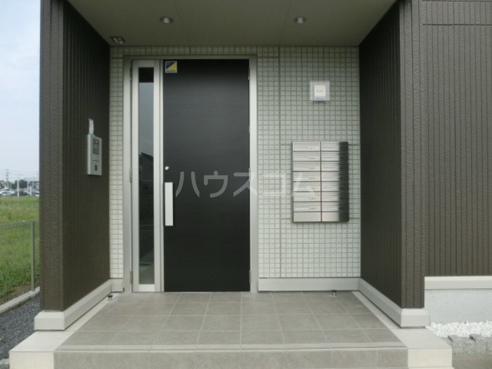 22/30 エントランス