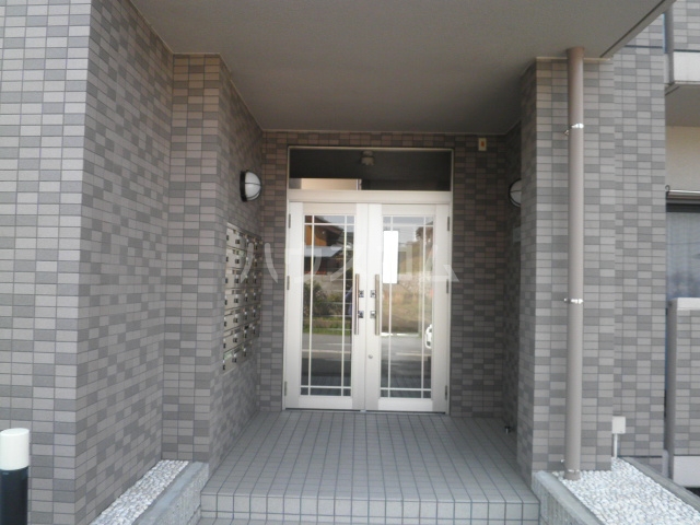 17/20 エントランス