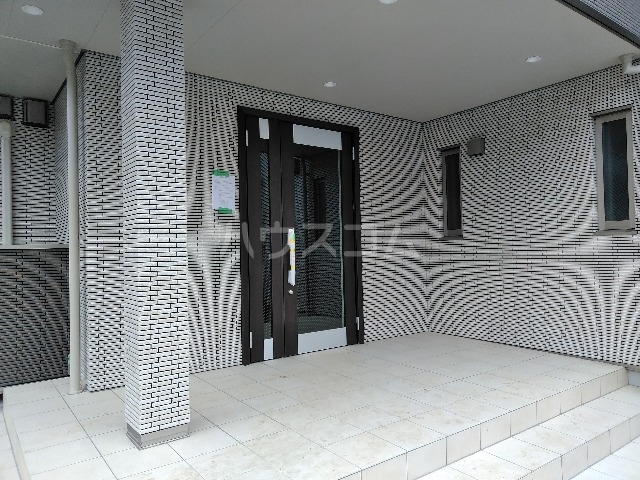 3/4 エントランス