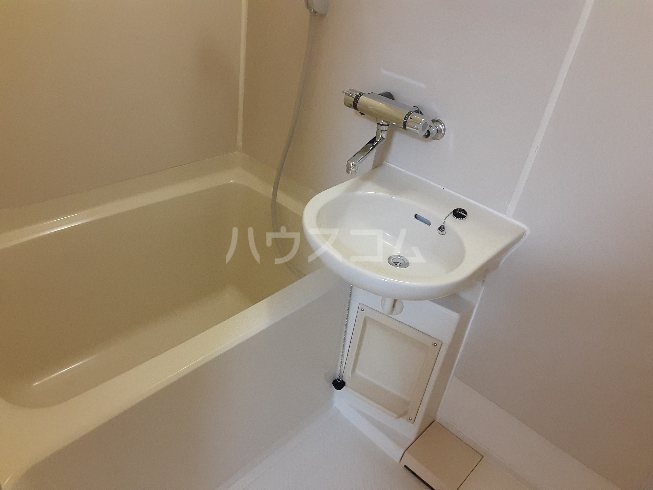 19/30 浴室