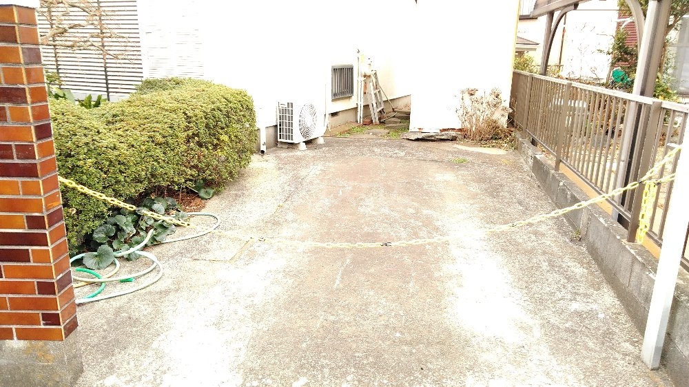 21/23 駐車場