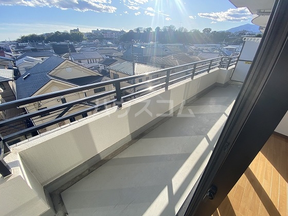 23/30 バルコニー