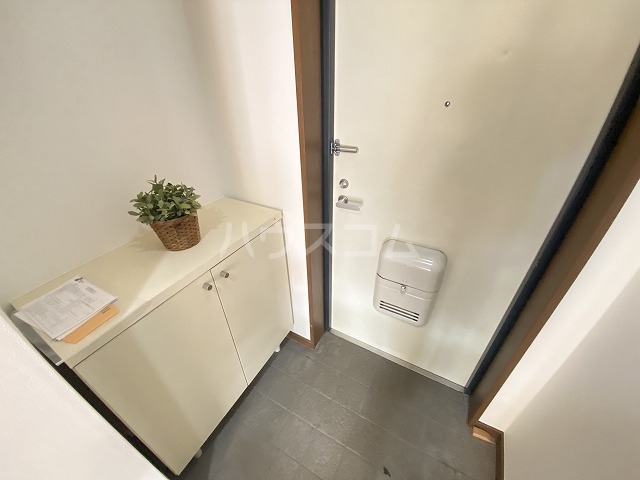 13/30 玄関