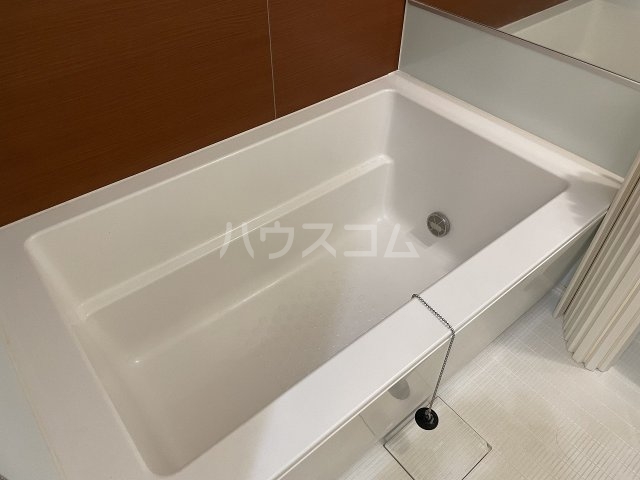 13/30 浴室