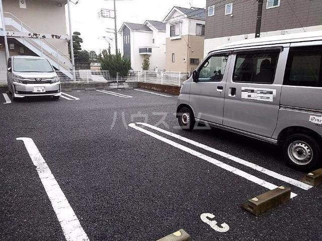21/24 駐車場