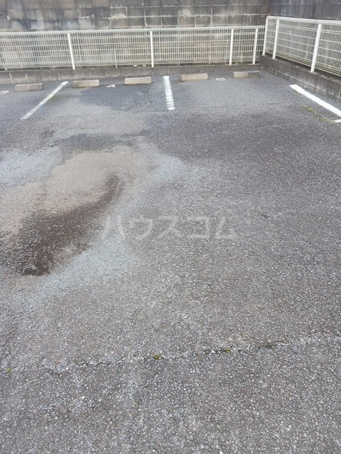 14/20 駐車場