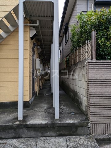 21/30 エントランス