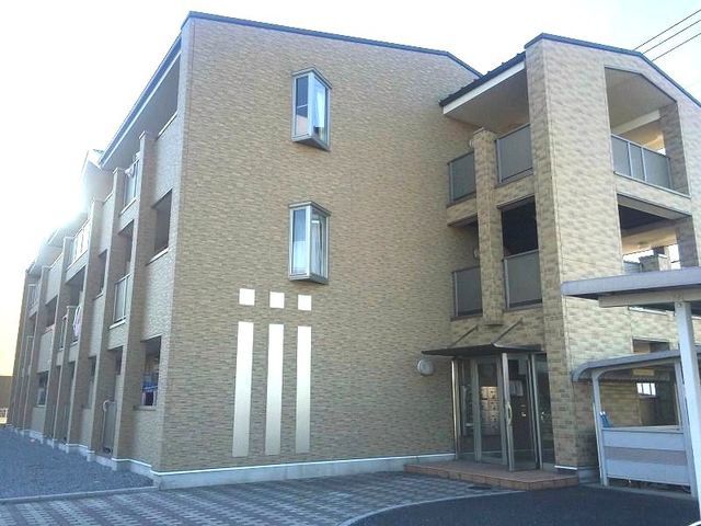 20/27 エントランス