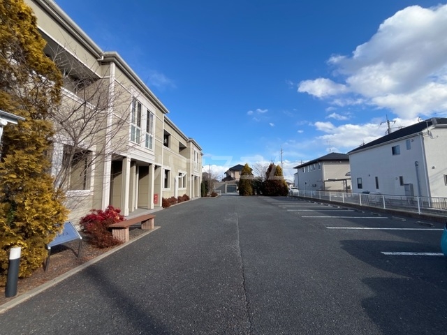 23/28 駐車場