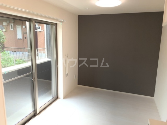 18/27 バルコニー