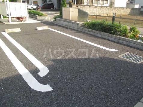 14/21 駐車場
