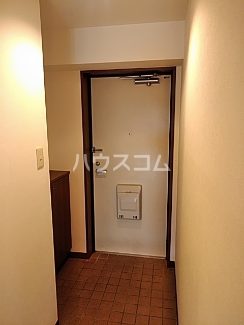 13/30 玄関