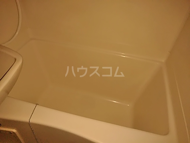 13/30 浴室
