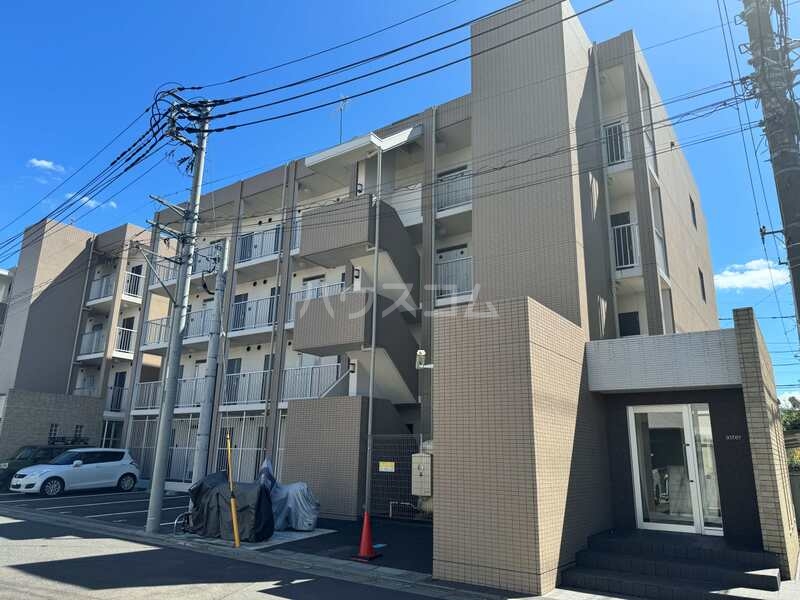 13/20 エントランス
