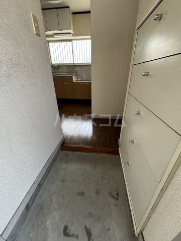 13/30 玄関