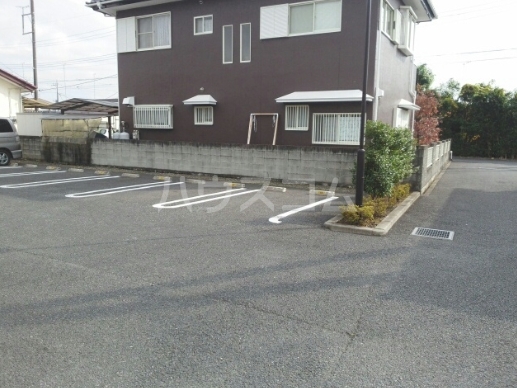 2/13 駐車場