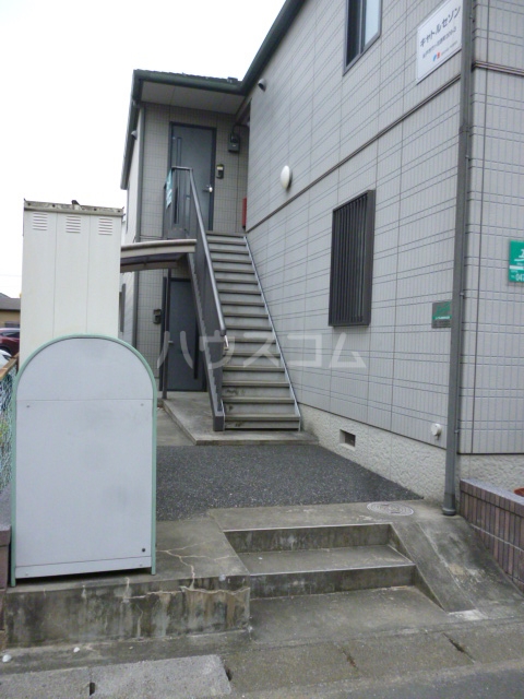 22/24 エントランス