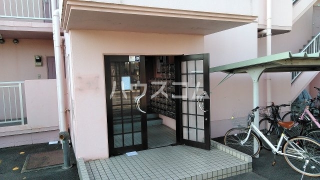 14/25 エントランス