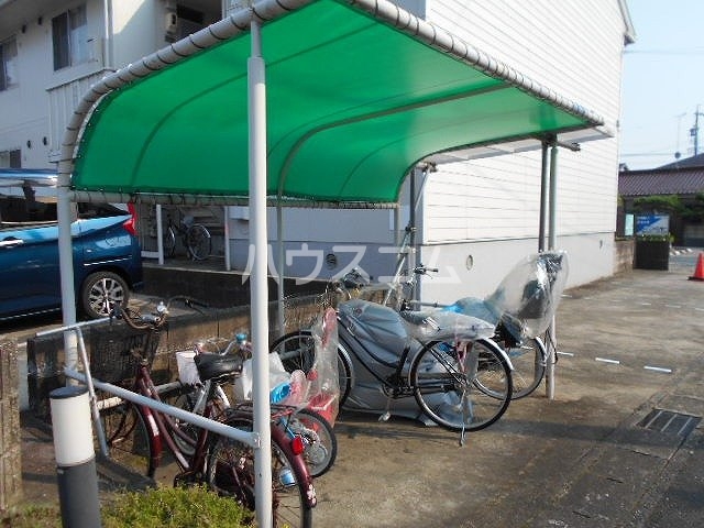 14/22 エントランス