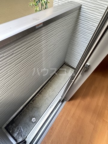 19/25 バルコニー