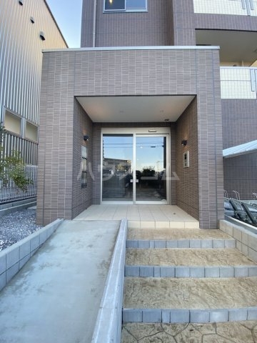 29/30 エントランス