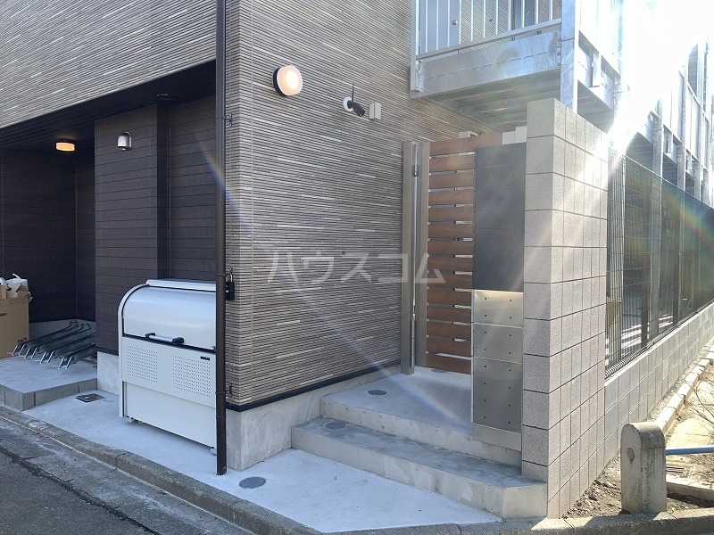 21/24 エントランス