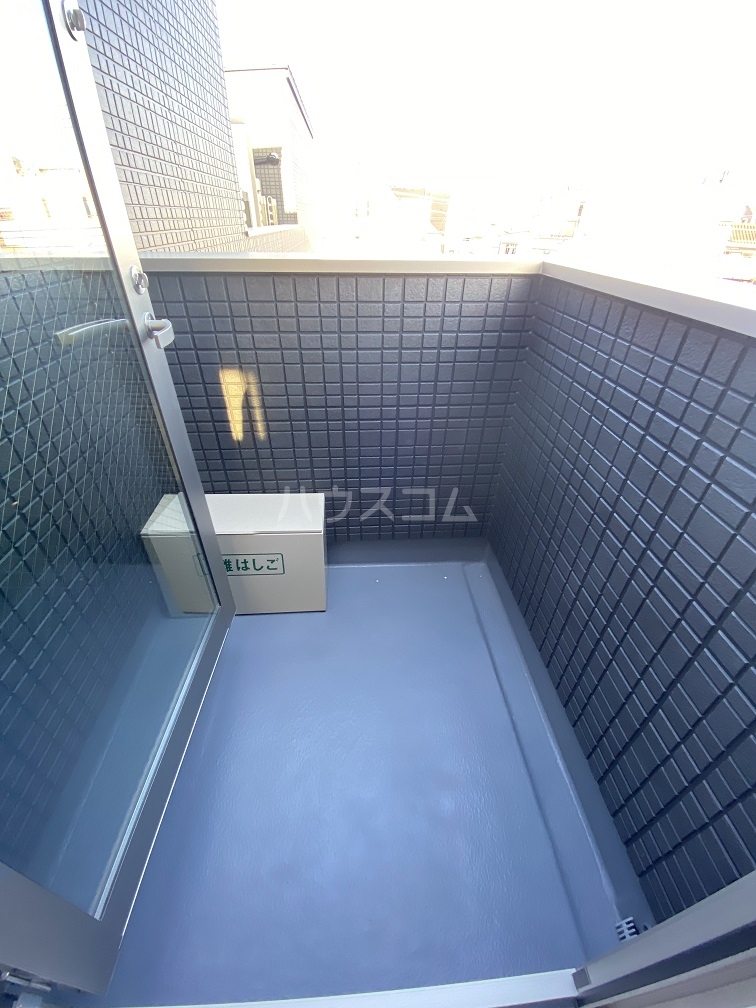 17/30 バルコニー