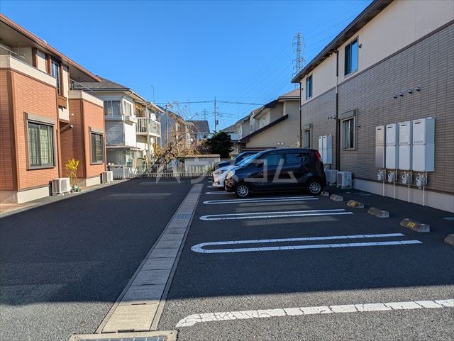 22/28 駐車場