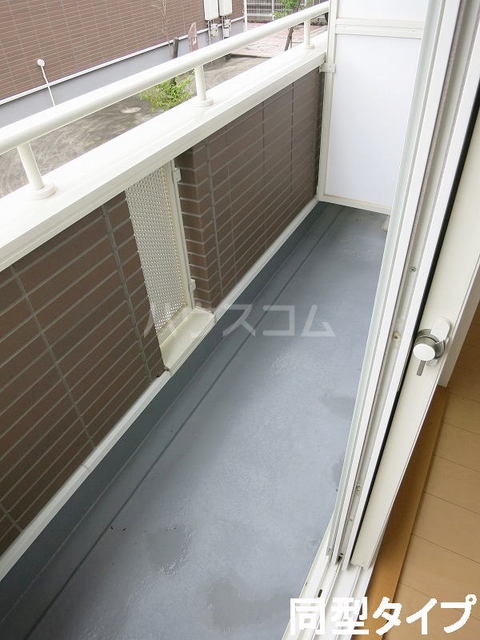 19/30 バルコニー