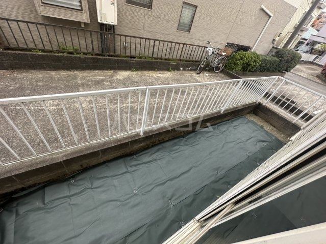 19/27 バルコニー