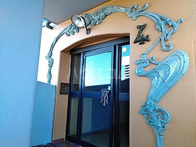 21/29 エントランス