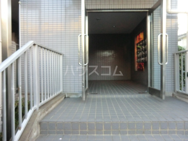 13/24 エントランス