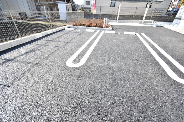 16/19 駐車場