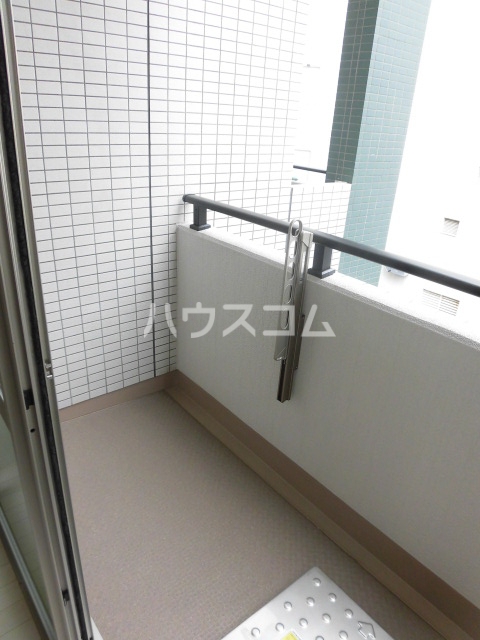 16/27 バルコニー
