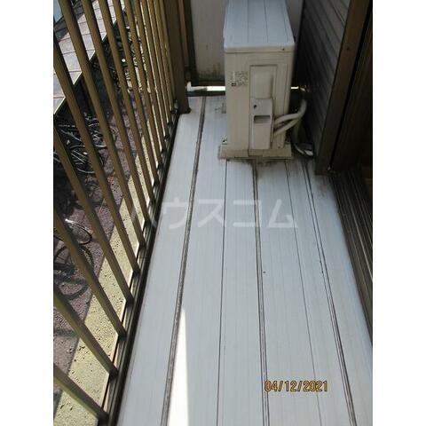 13/20 バルコニー