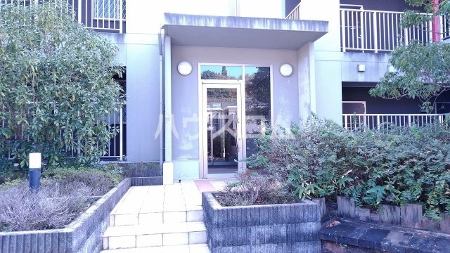 2/5 エントランス