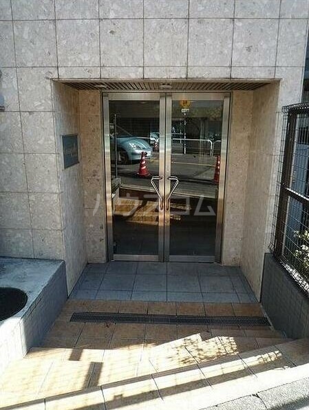 15/24 エントランス