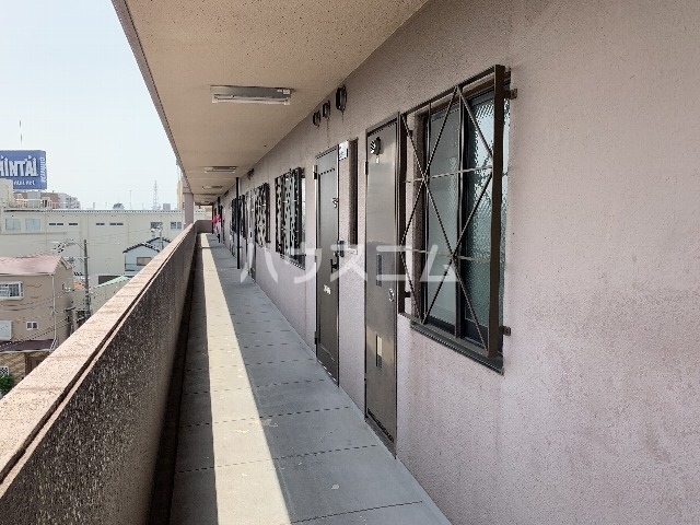 20/30 バルコニー