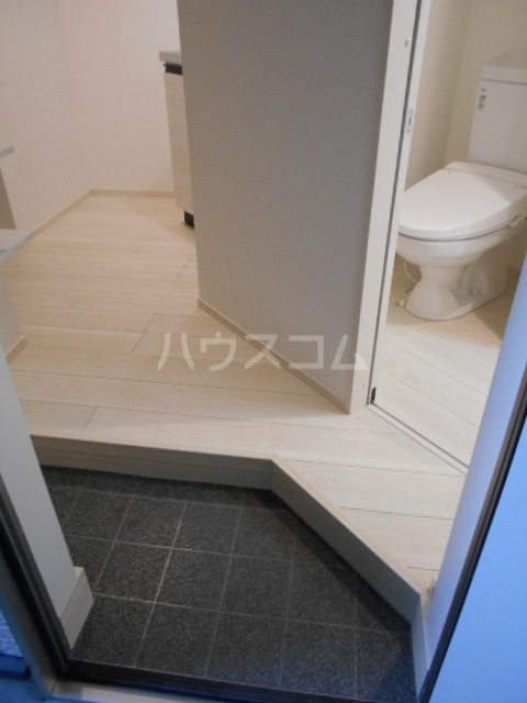 26/30 エントランス