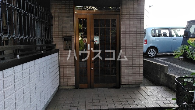 19/22 エントランス